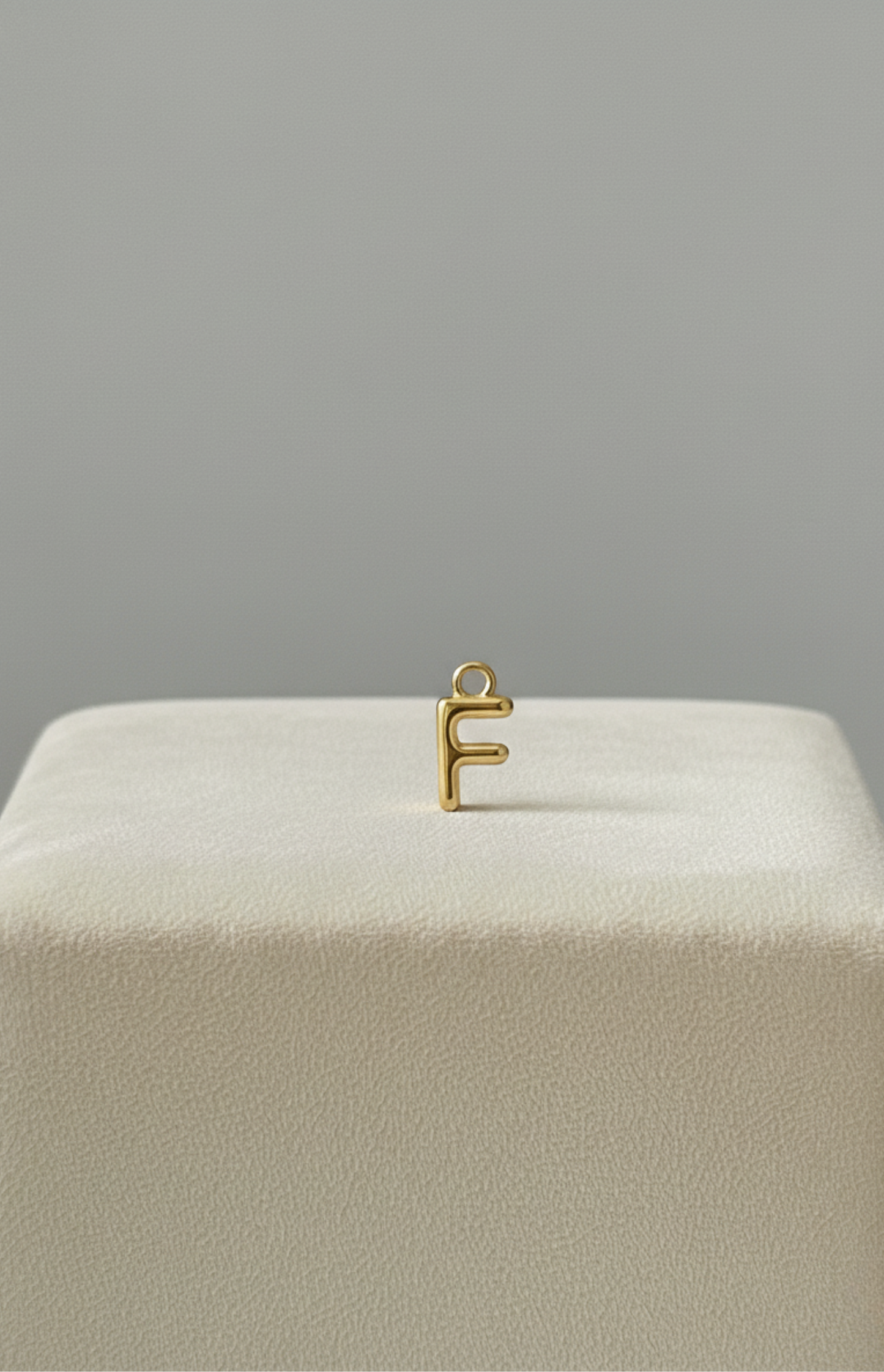 Lettre F