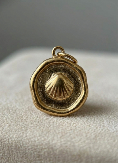Médaillon Coquillage Doré