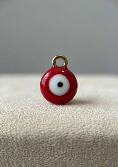 Petit Oeil Rouge